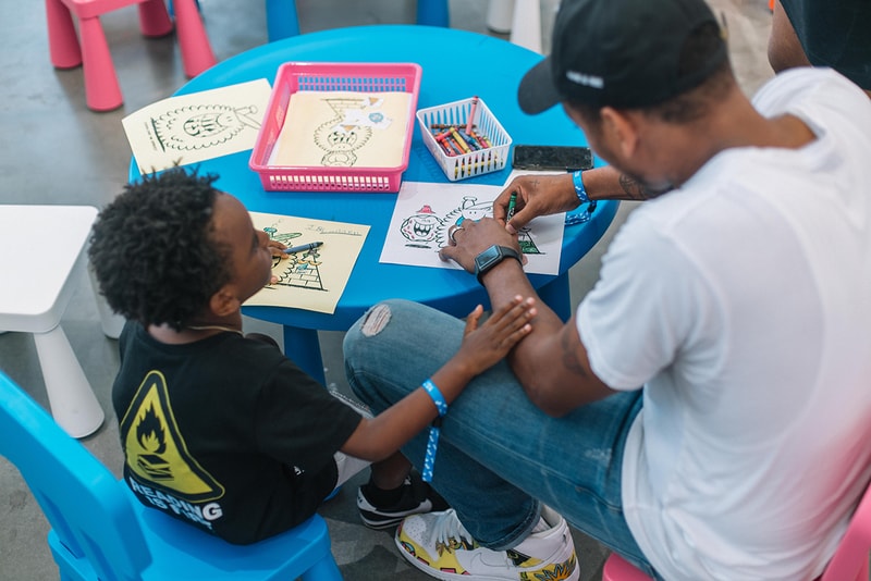 stash andre futura kevin lyons art work live event booth mural collaboration signing hypefest