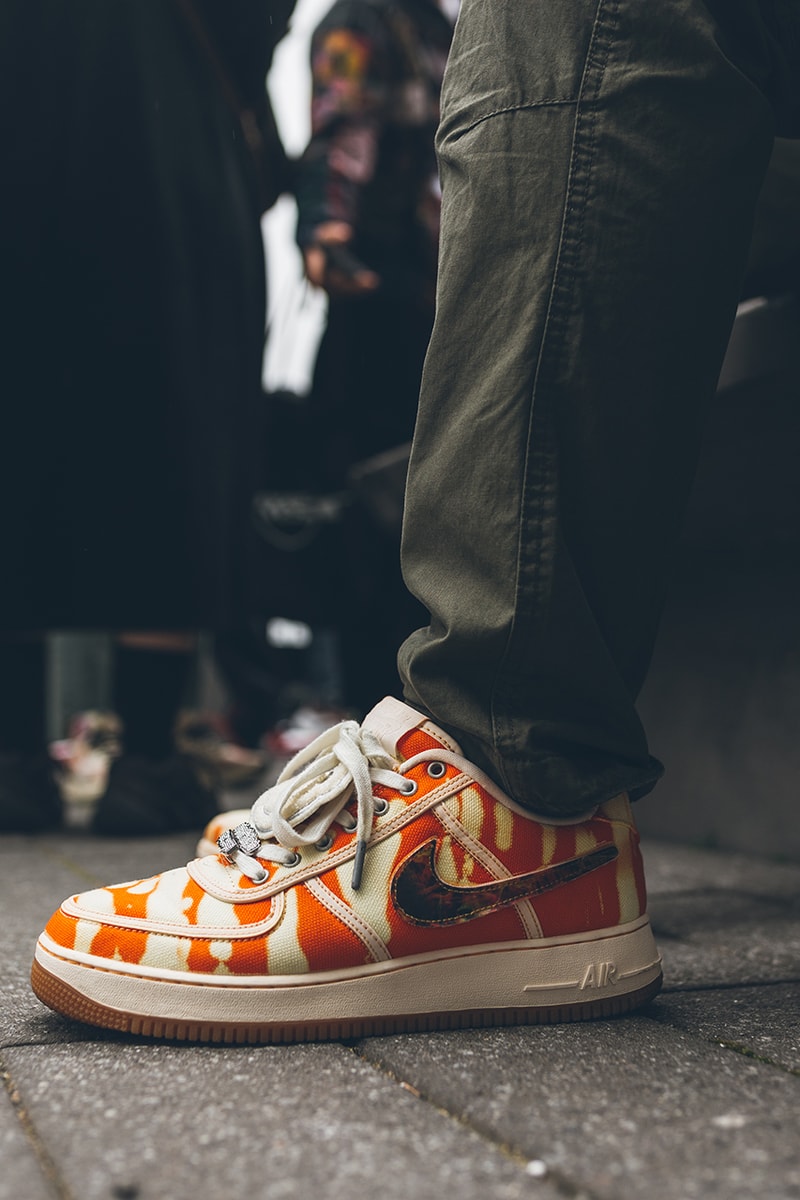 hypefest street style snaps sneakers on foot wearing gucci loafer nike dunk mars yards sb jordan 1 air yeezy force nigel sylvester vlone 4d adidas air max comme des garcons 97 98bape ultraboost off white cold wall virgil abloh presto balenciaga triple s lebron kith blazer mowabb spooky pack grim reepers all hallows eve asics gel lyte raf simons stan smith