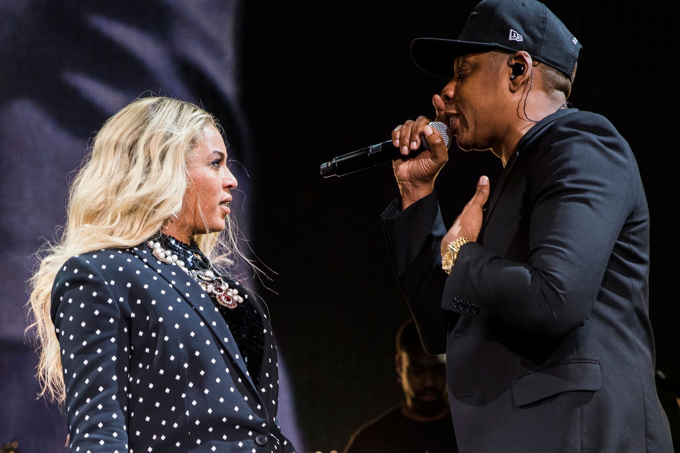 Jay Z & Beyonce Perform Together for 'Formation' Tour Stop