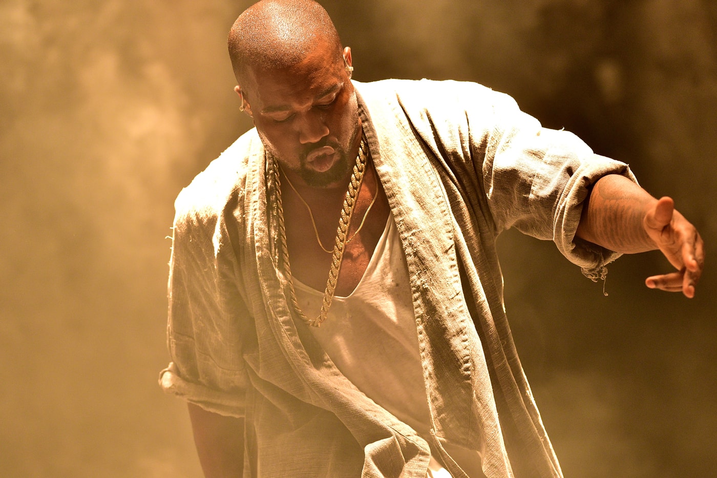 kanye-west-new-single-will-11-artists
