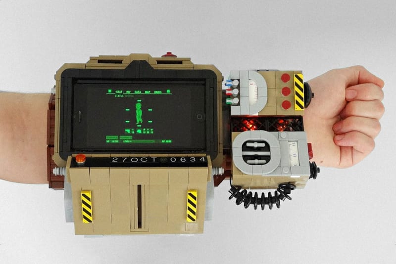 LEGOParadise Creates Replica Pip-Boy 2000 MK VI from 'Fallout 76'