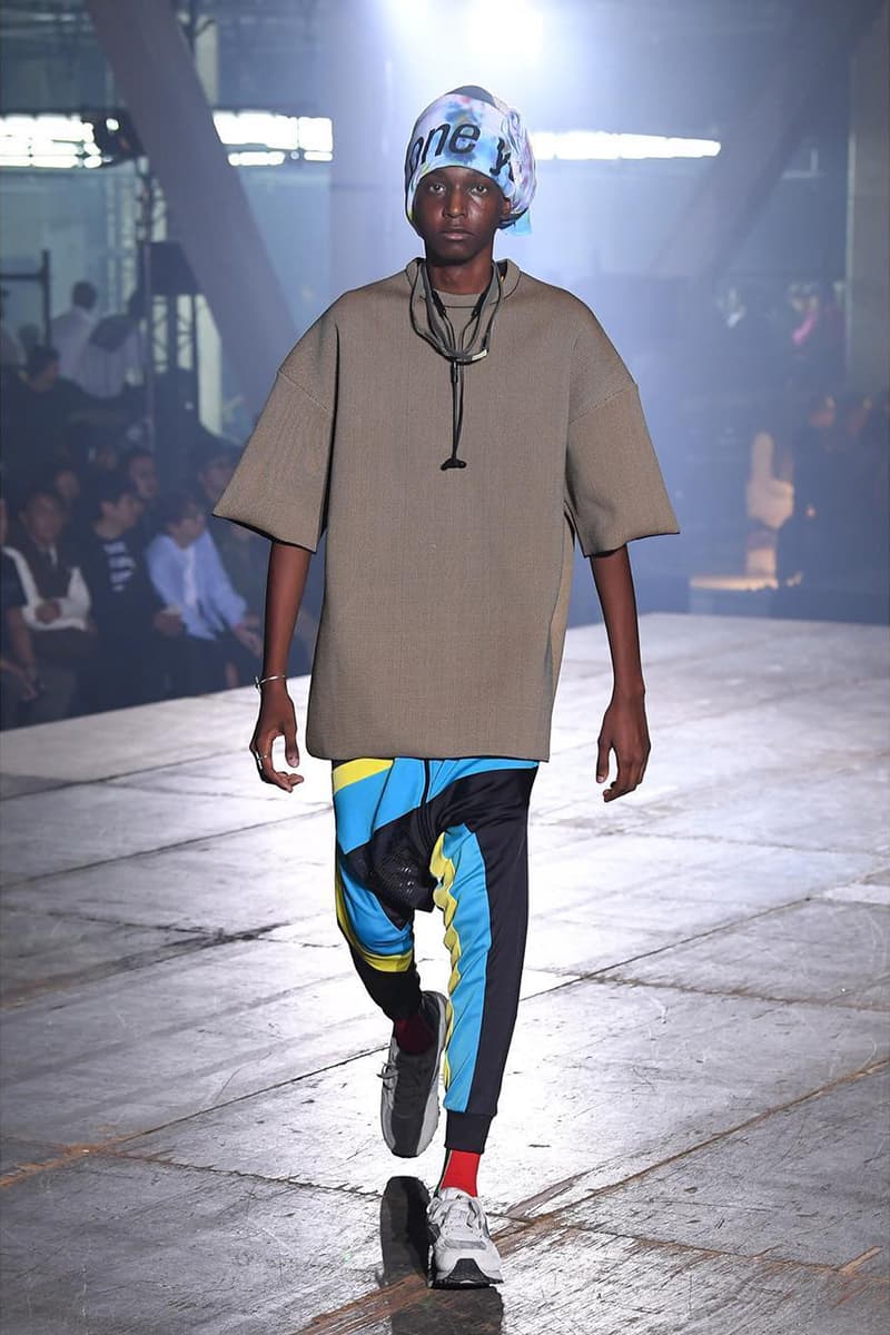 n hoolywood tokyo fashion week amazon japan october 6 2018 spring summer 2019 runway show presentation umbro garfield capitalist casualties the exorcist tie dye daisuke obana collection