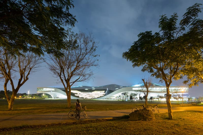 National Kaohsiung Center for the Arts taiwan weiwuying world's largest performance arts center mecanoo architecture photos