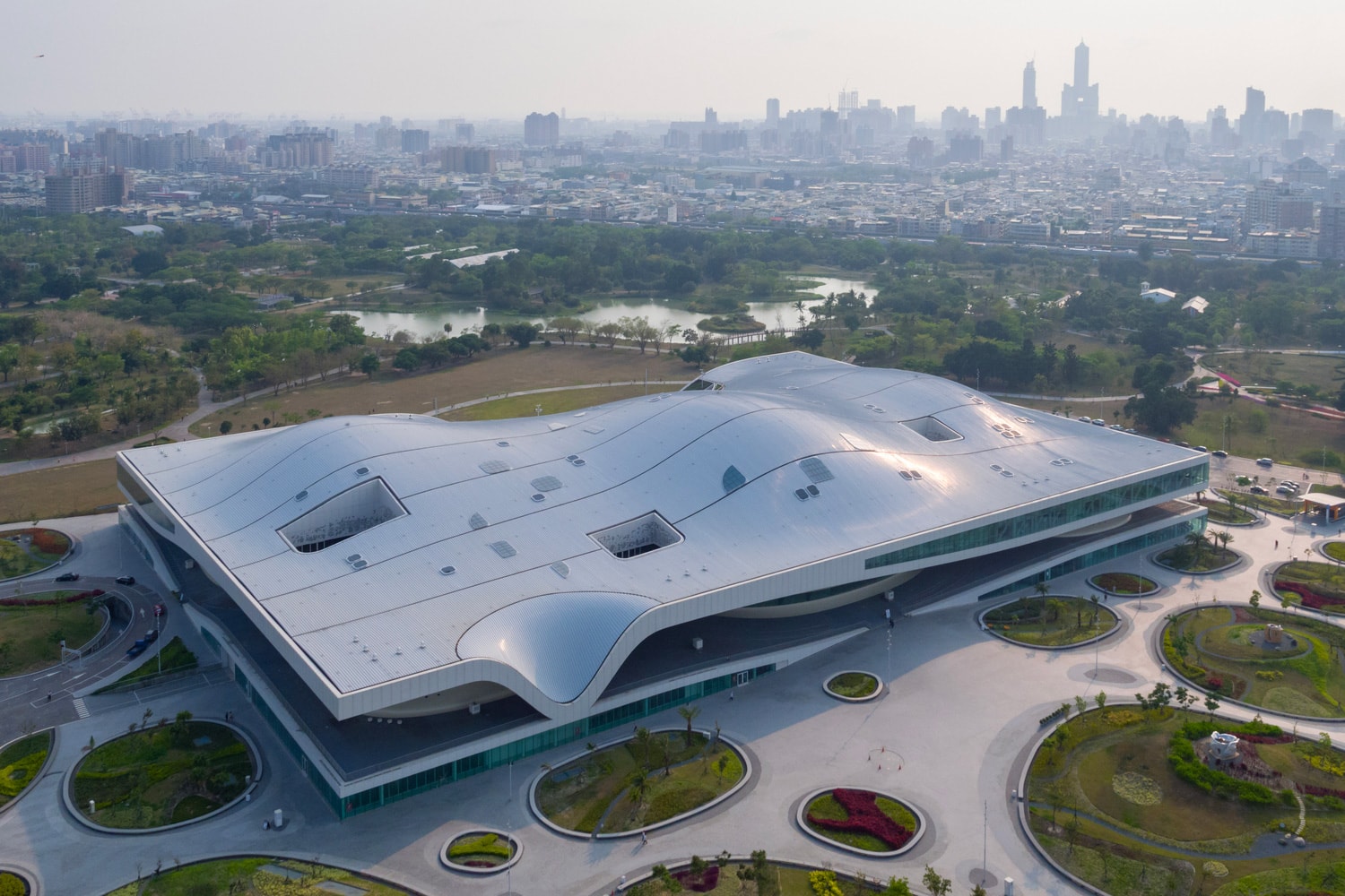 National Kaohsiung Center for the Arts taiwan weiwuying world's largest performance arts center mecanoo architecture photos