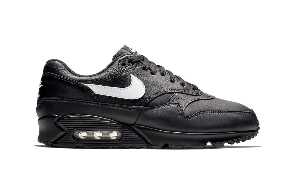 Air Max 90/1 in “Black Leather 