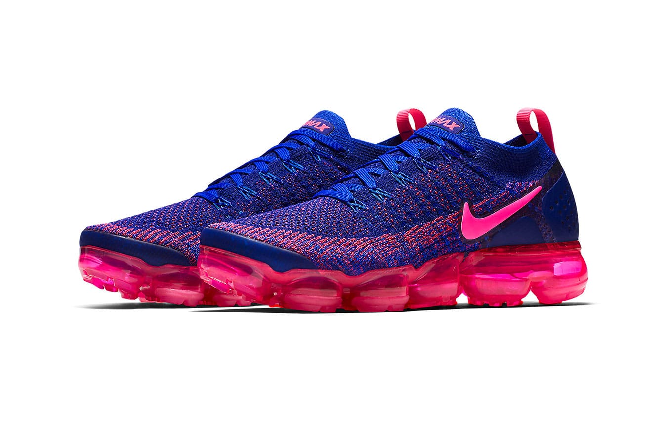 nike vapormax flyknit pink and blue