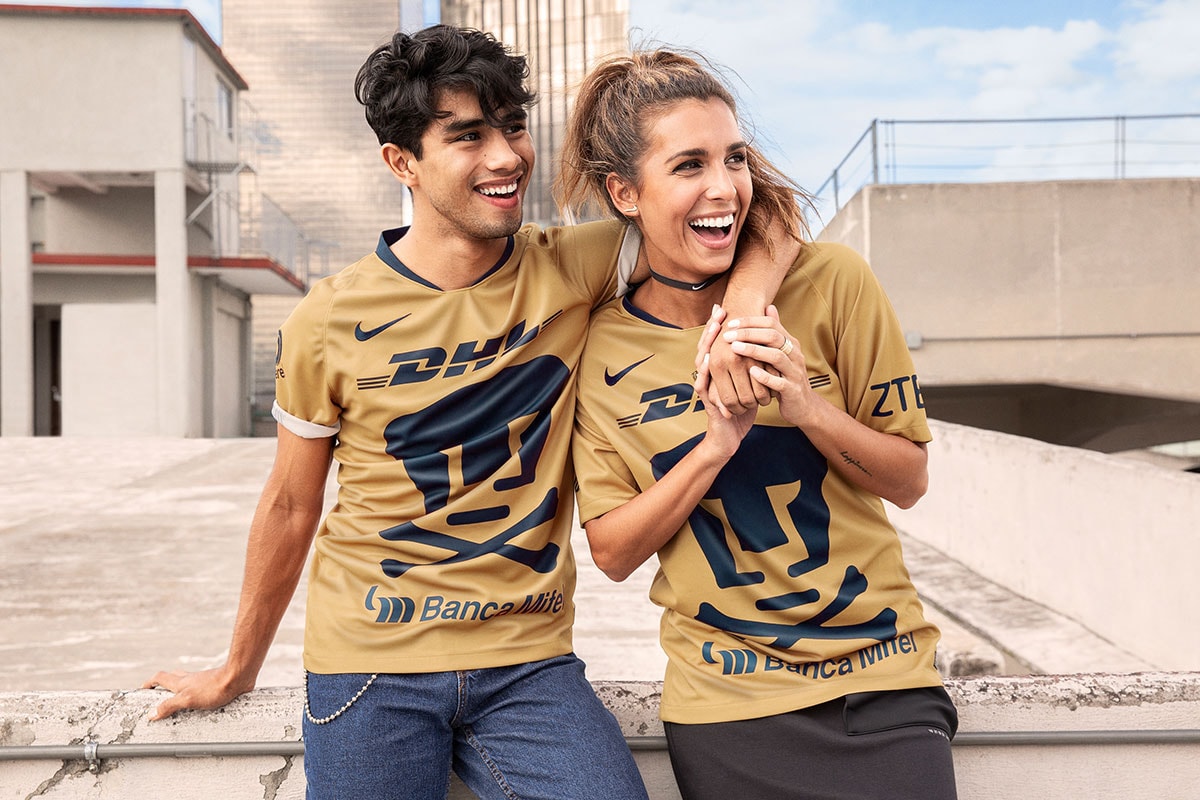 Nike Pumas Day of the Dead Jersey 2018 Release dhl coca cola halloween lookbooks