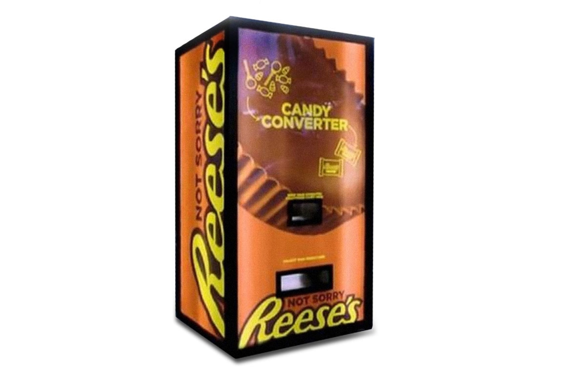 Reese's Peanut Butter Cups Halloween Vending Machine not Sorry campaign confectionary candy peanuts snacks sweets Halloween Hersey's chocolates trade new york city