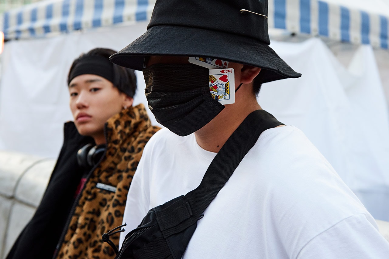 Seoul Fashion Week Spring/Summer 2019 Street-Style Part 1 Prada Raf Simons Joy Division Custom Denim Alyx Accessories Balenciaga A-COLD-WALL* ACW Undercover Chanel Thrasher Supreme Off-White x Nike "Spooky Pack" Blazer