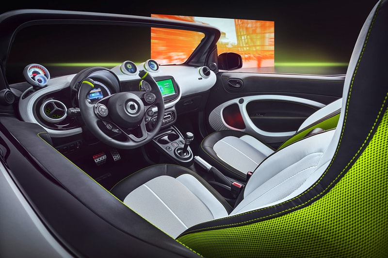 Smart Car Forease Concept Car electric car Mercedes Benz metallic white silver steam green
