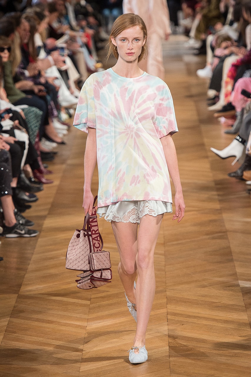 Stella McCartney spring summer 2019 paris fashion week runway show tie dye suit menswear