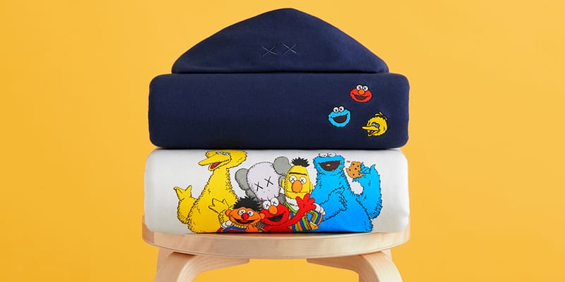 kaws x uniqlo x sesame street hoodie