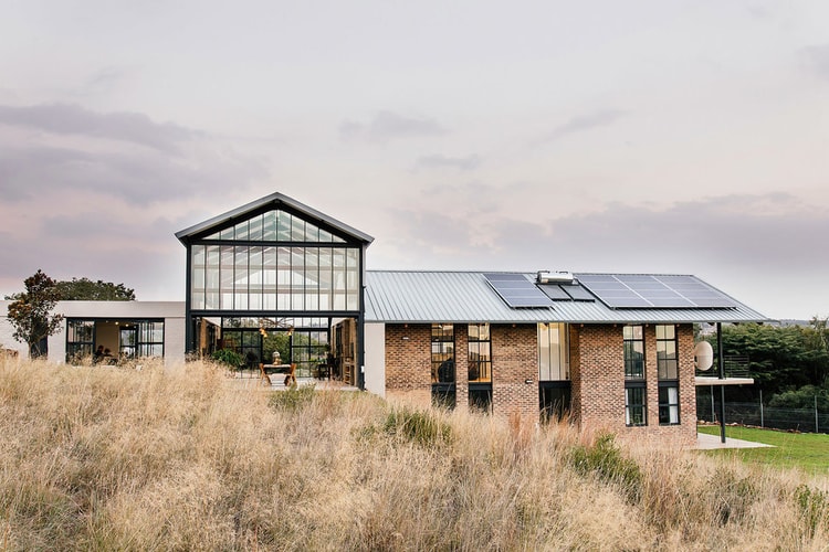 The Zwavelpoort Conservatory Brings Modern Design to the South African Countryside