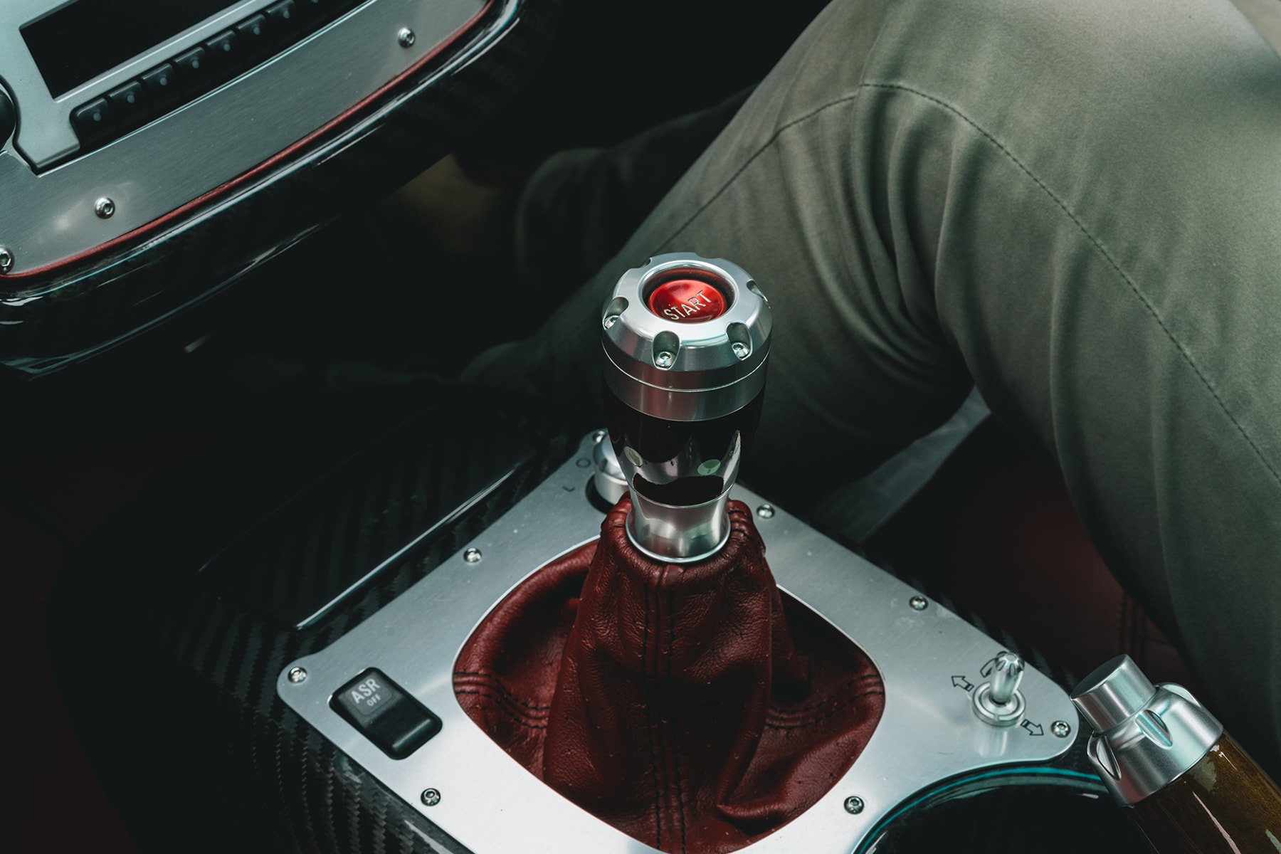 A Conversation with Horacio Pagani Zonda Huayra Hypercar Sportscar Supercar Super car racing Titanium Carbon Fiber Sports Expensive Luxury Hong Kong exhaust music fancy Music Tech Electric Motor Horsepower