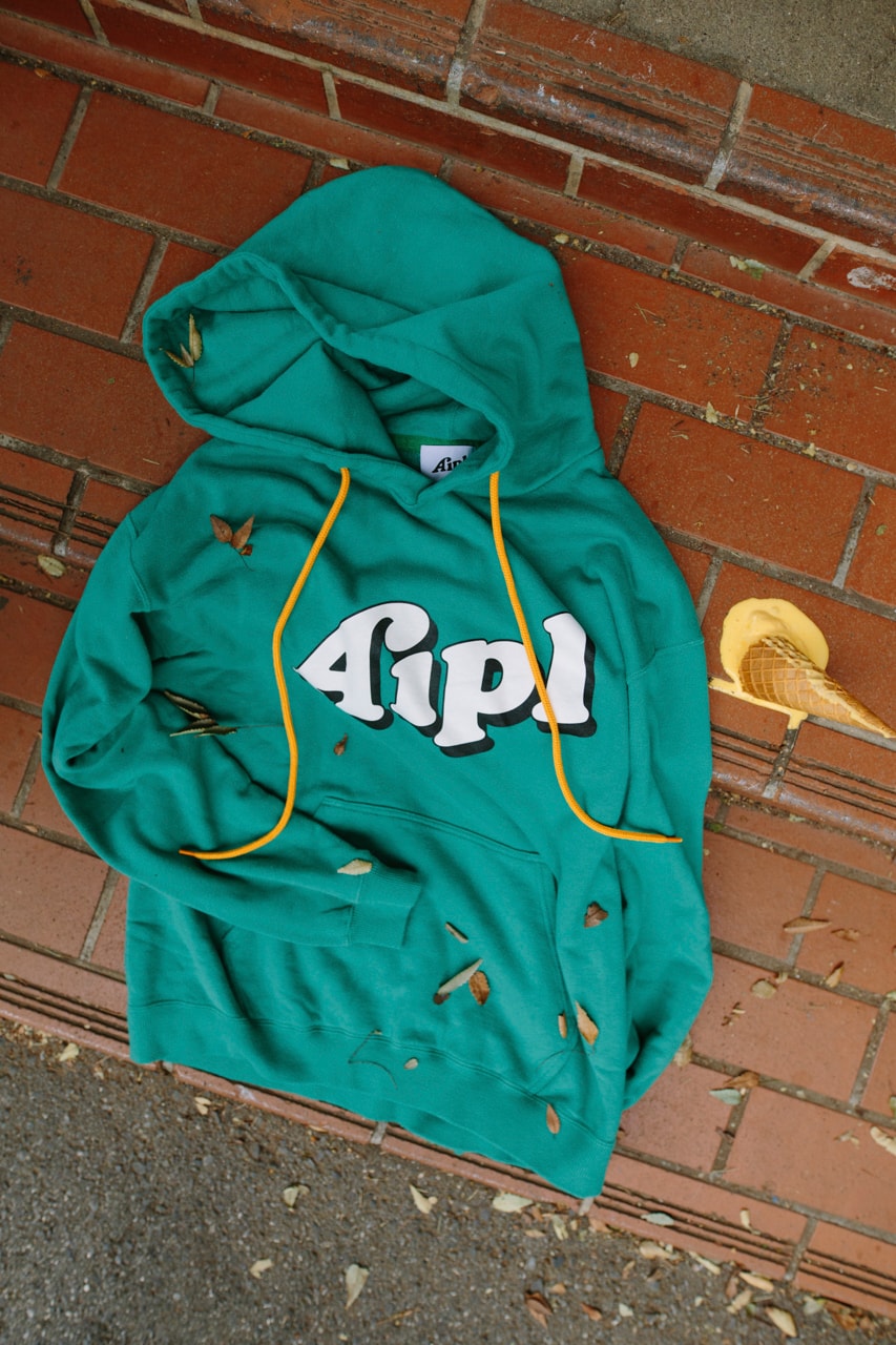 Supreme Fall/Winter 2018 Drop 12 Release Info RC Car Supreme TTT Sweaters Totes The Trilogy Tapes Answer in Past Life Gucci x Dover Street Market Kids See Ghosts Camp Flog Gnaw Babylon LA WACKO MARIA Cherry Los Angeles Nike Nigeria Restock World Cup