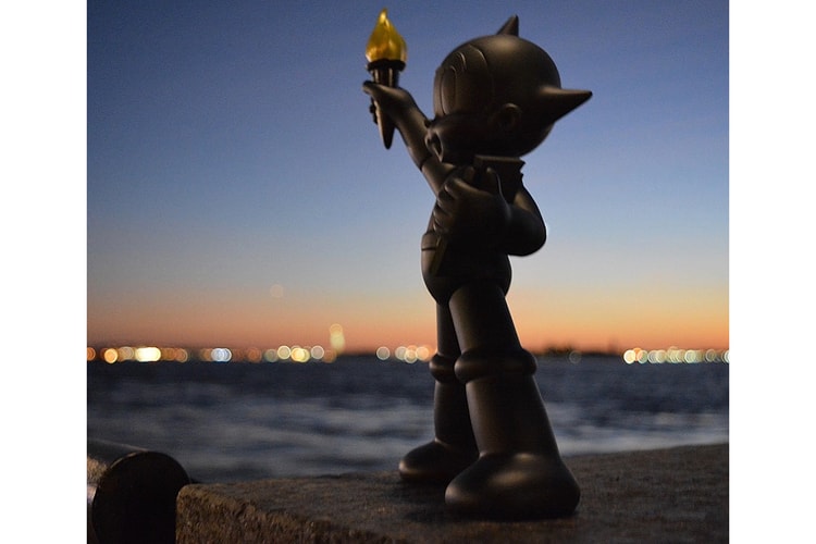 Advent Calendar Day 2: Toy Qube Astro Boy NYC Sculpture