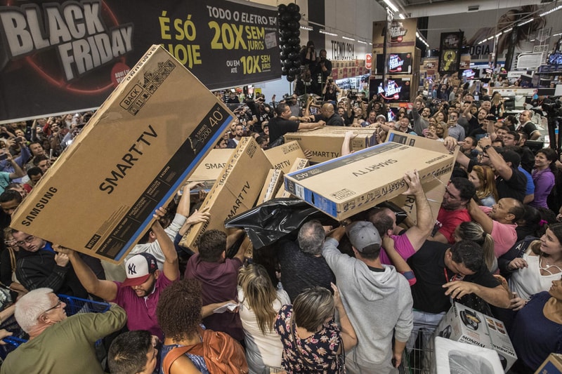 Black Friday Cyber Monday 2018 Doorbuster Sale Blowout Tech Entertainment Deals Apple Xbox Samsung PlayStation Nintendo Amazon iPhone X Smart TV 4K Cameras Games BluRay HD