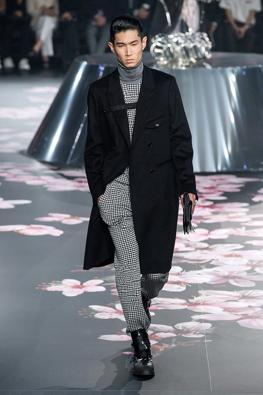 Dior Men's Ready-to-Wear Spring 2020: Naked Shoes Hit the Runway