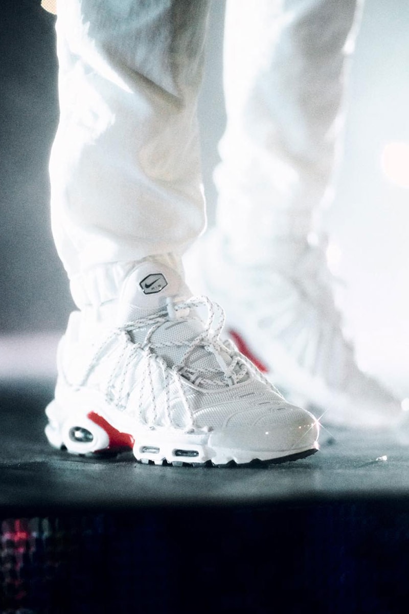 Drake Stage Use Nike Air Max Plus White Colorway Straps Red Vancouver British Columbia Canada Migos tour