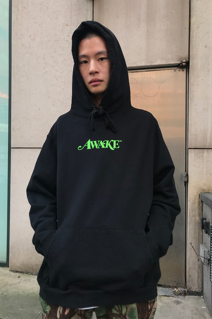 Supreme Fall/Winter 2018 Drop 15 Release Info Handwarmer visvim drake magic city scorpion blackmeans nubian berberjin clot readymade les vetements des football wacko maria invicible