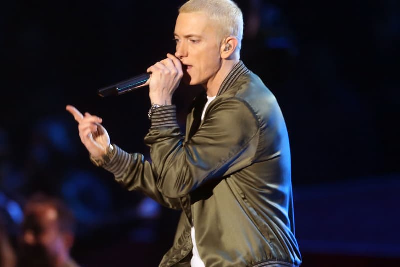 Eminem & Royce Da 5'9" featuring Liz Rodrigues - Echo