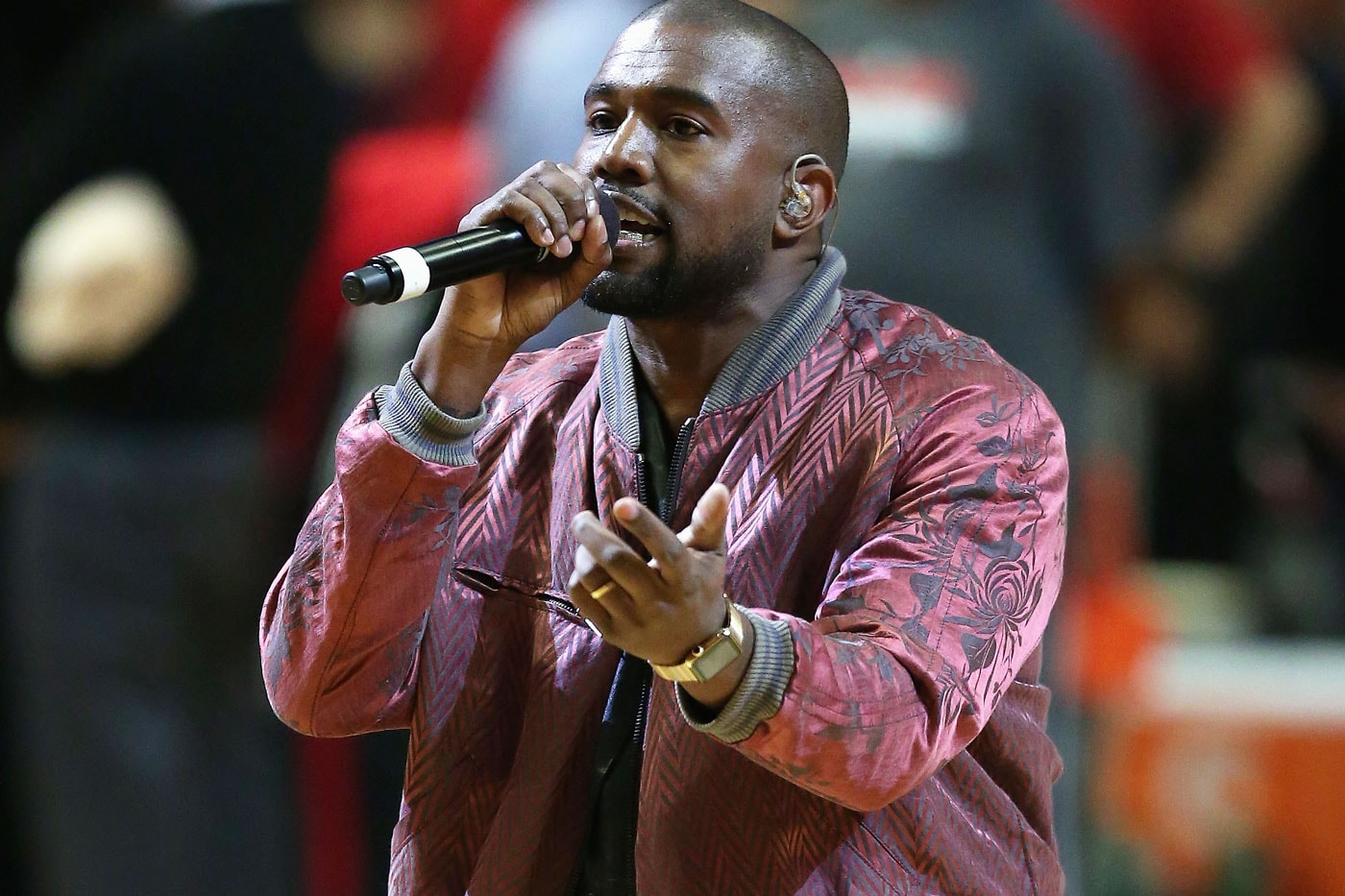 Kanye West featuring Consequence & Talib Kweli – Chain Heavy (Produced by Q-Tip)