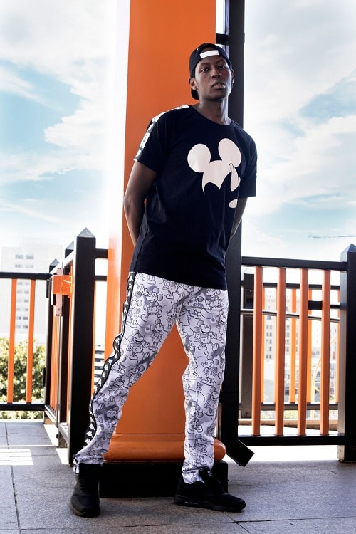 disney kappa fall winter 2018 fw18 collection collab collaboration mickey mouse anniversary sweats pants hoodies sweatshirt black white tracksuit grey gray 90 year