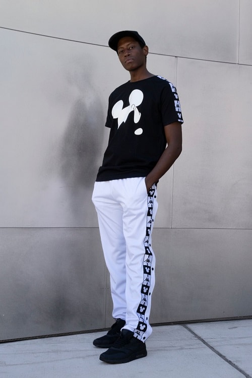 disney kappa fall winter 2018 fw18 collection collab collaboration mickey mouse anniversary sweats pants hoodies sweatshirt black white tracksuit grey gray 90 year