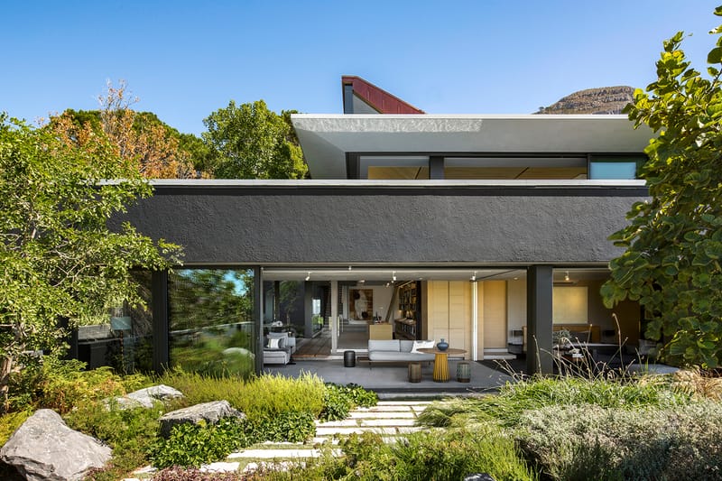 The Kloof 119A House Is Built to Embrace Its Surroundings