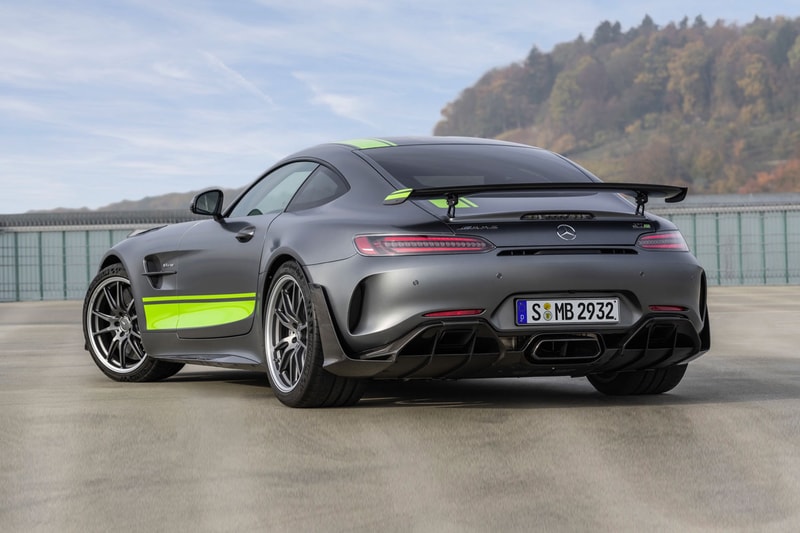 Mercedes Benz AMG GT R Pro Unveil Grey Green 2018 LA Auto Show GT Coupe Roadster