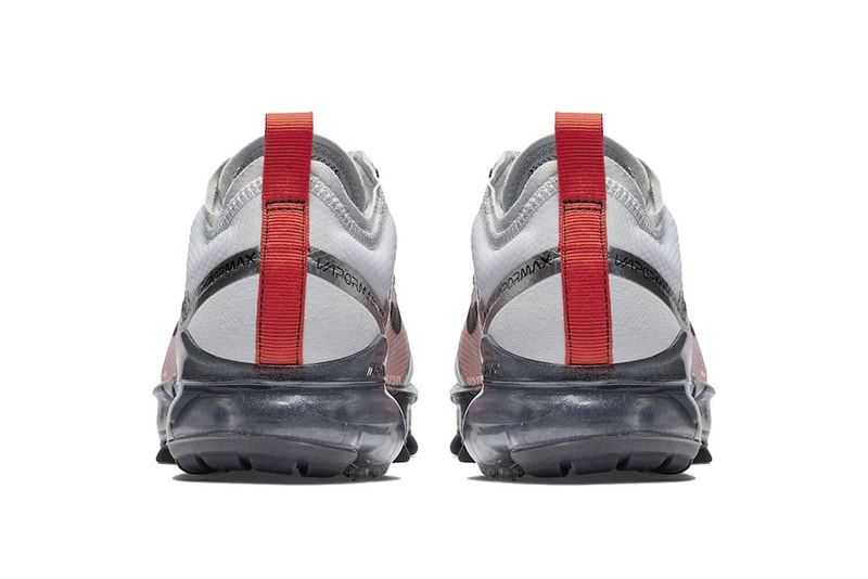nike air vapormax 2019 white black metallic silver 