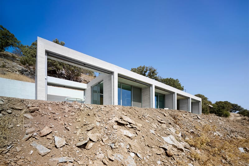The Parallel House Fits in Perfectly With Its Hillside Surroundings