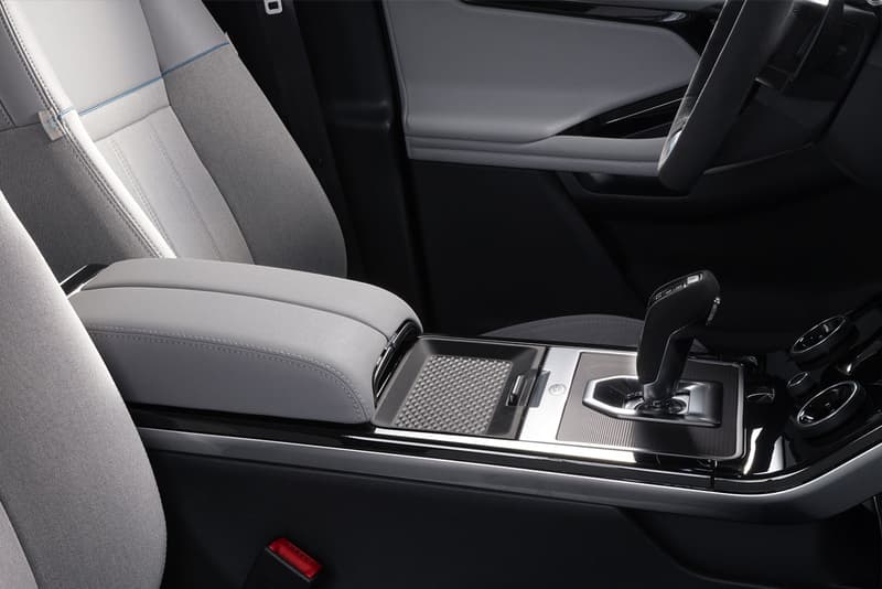 Range Rover Evoque 2020 new luxury suv car automobile jaguar land rover remodel redesign details specs photos images release date price