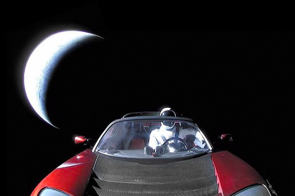 SpaceX Falcon Heavy Rocket Starman Location tesla roadster live stream orbit mars 