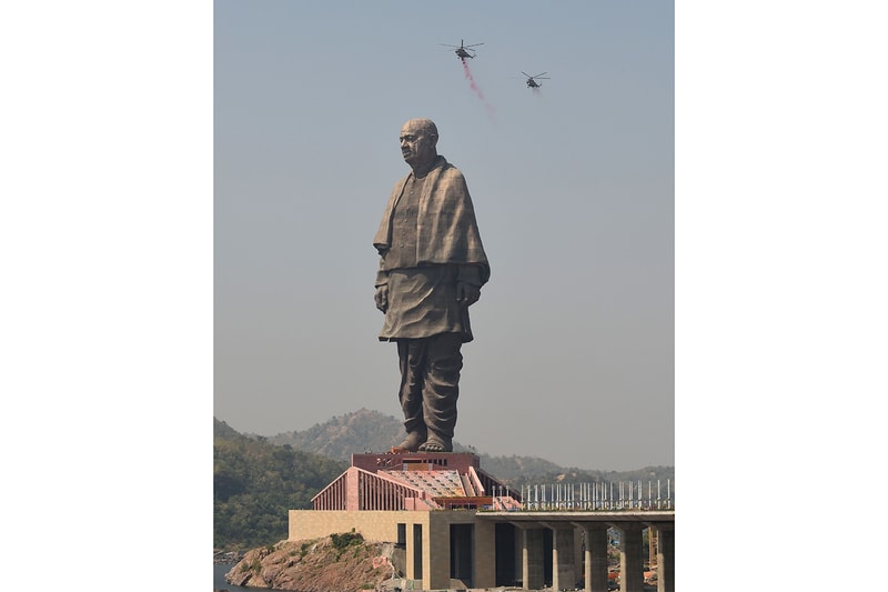 Sardar Vallabhbhai Patel World's Tallest Statue Built in India Info travel design architecture Michael Graves Architecture & Design Statue of Unity Kevadia India 