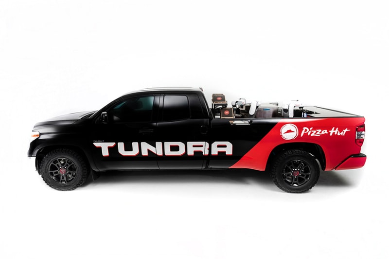 Toyota Pizza-Hut Toyota Tundra PIE Pro truck food pizza engineering vehicles cooking snacks trucks 
