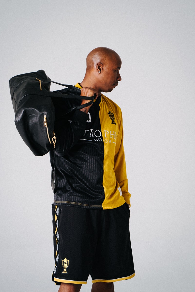 Quentin Richardson Darius Miles Model Capsule Trophy Room Mitchell & Ness and nba los angeles clippers sweats sweatsuit hoodie sweatpants jersey kit 1996 nba all star game jersey shorts uniform fist head soccer