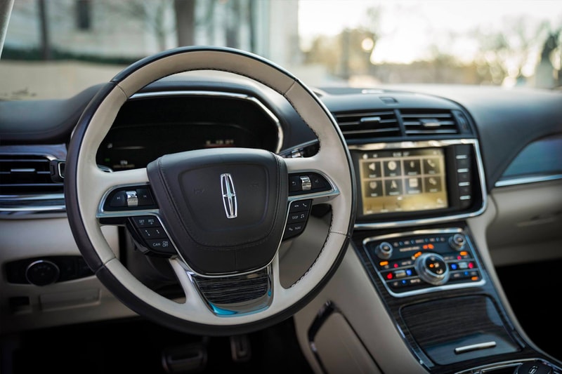 2019 Suicide Door Special Edition Lincoln Continental 80 birthday anniversary Coach Door Edition