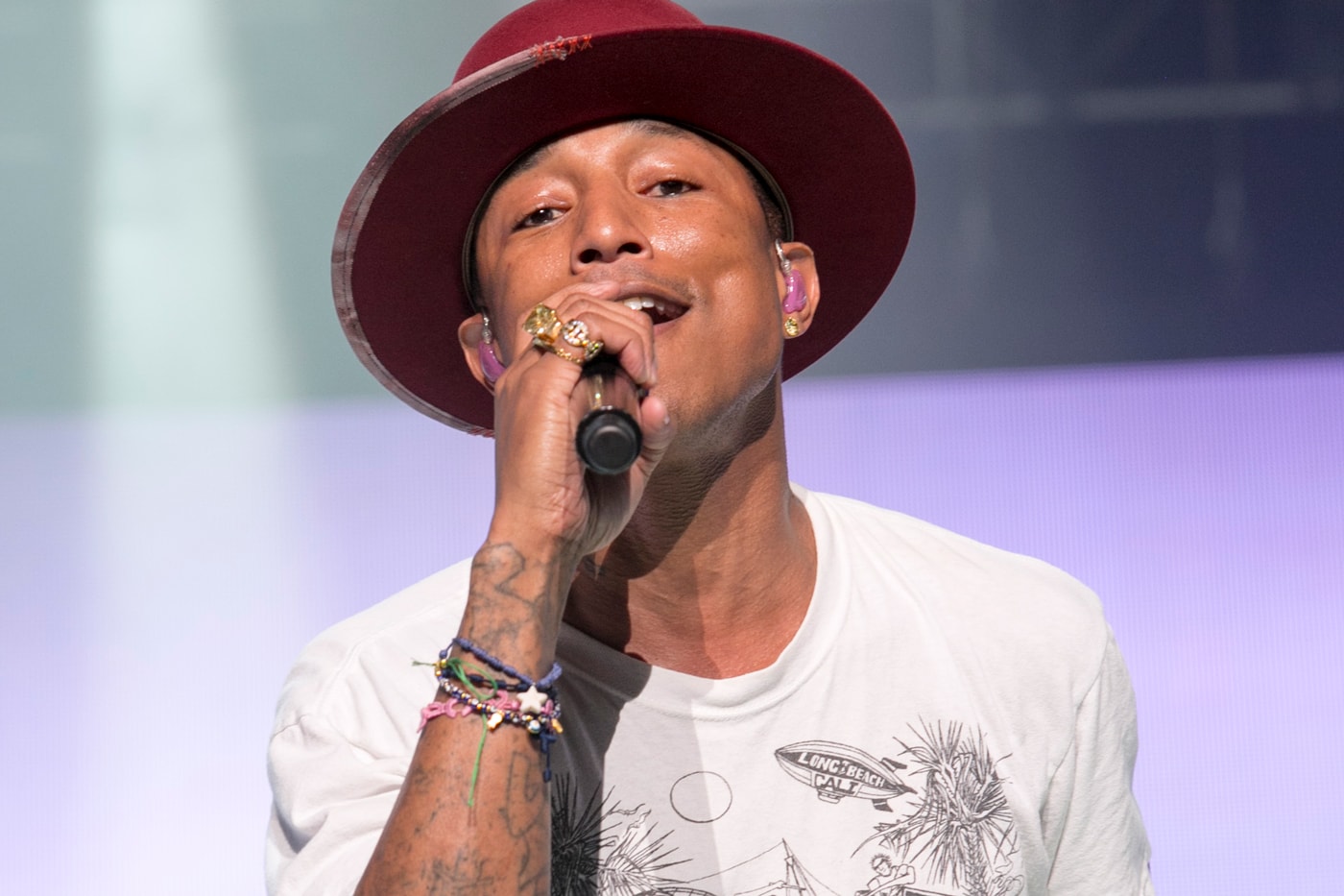 Pharrell Williams & Jimmy Fallon - Reflections With Justin Bieber