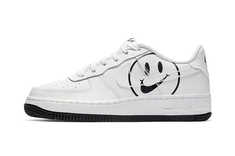 nike af1 smiley face