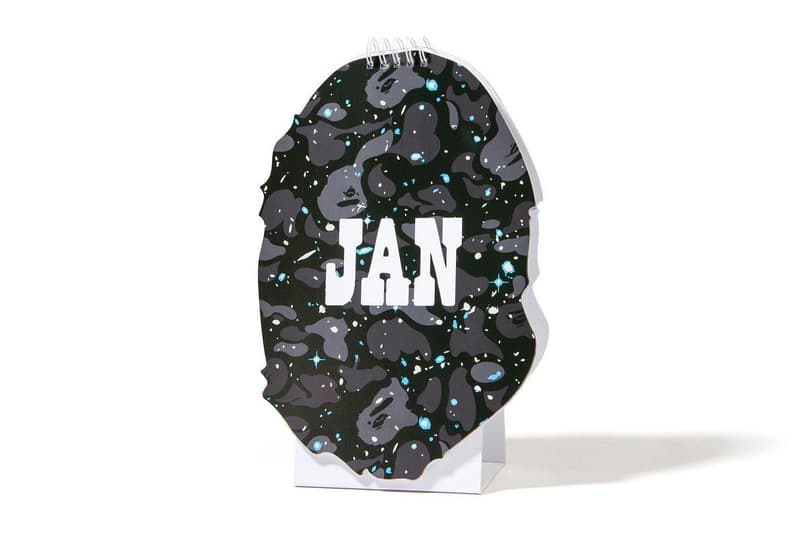 BAPE 2019 New Year's Gifts a bathing ape ape head red envelops chinese new year gold calendar