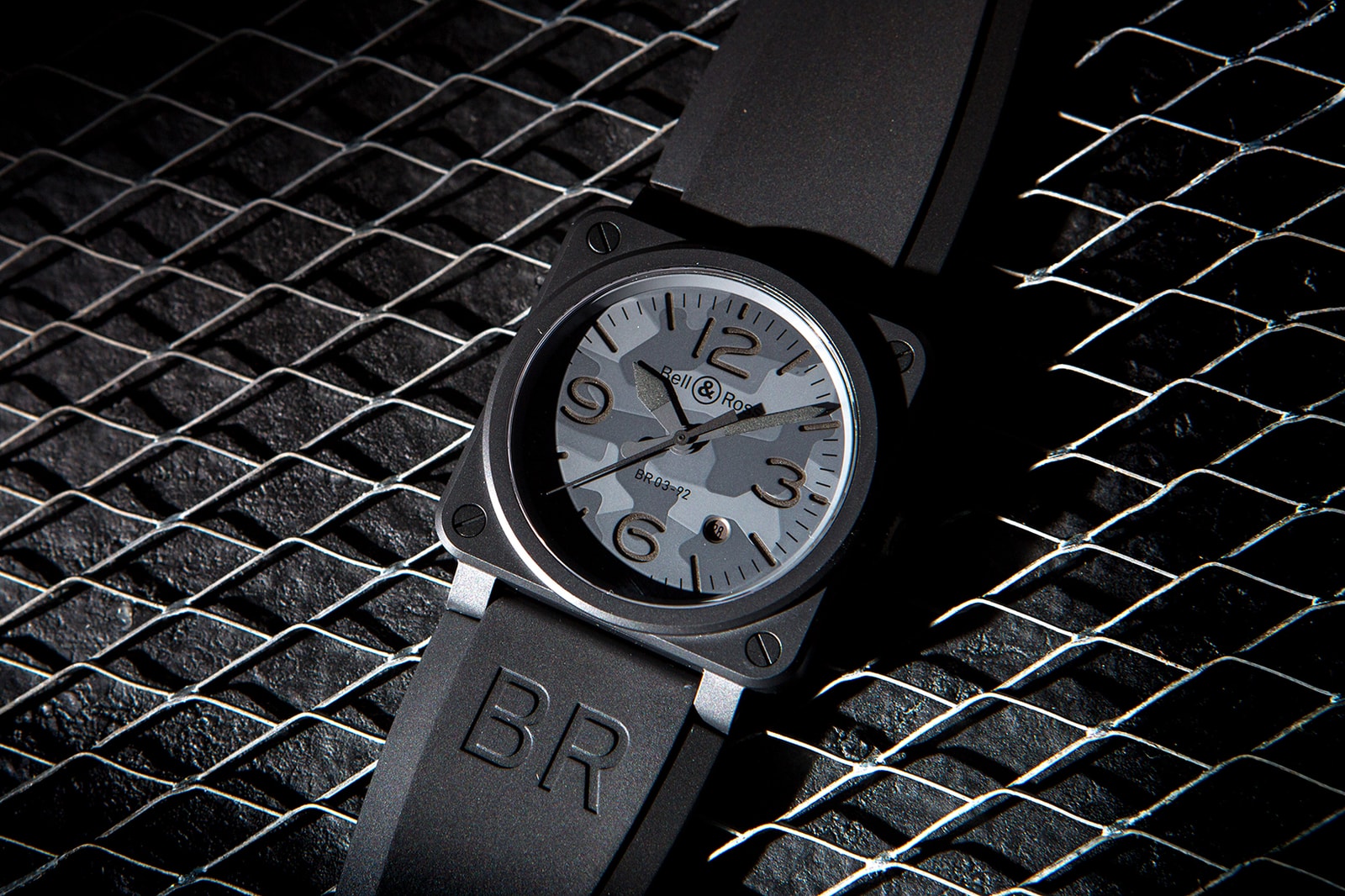 Bell & Ross 呈獻結合精確性能與軍事美學的最新腕錶