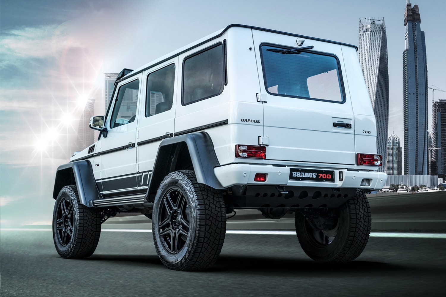 Brabus 700 4x4² Final Edition Info supercar Tuning racing speed off-road luxury horsepower engineering performance 