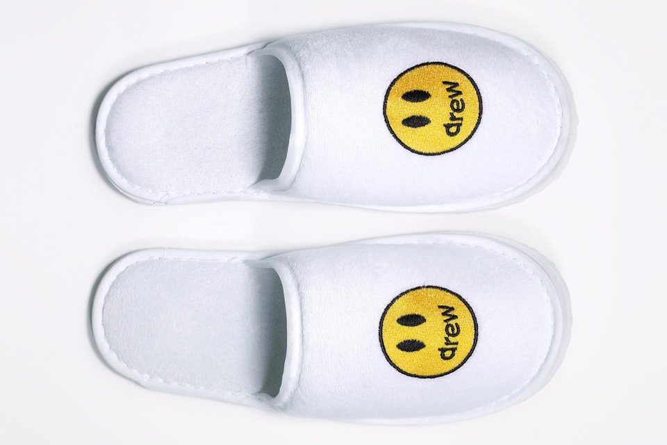 Justin Bieber's Launches Line of $5 House Slippers – Socialite Life