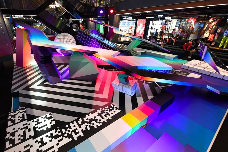 Flipe Pantone W3-Dimensional Park Bangkok Siam Center artwork installations color Thailan paintings futuristic 