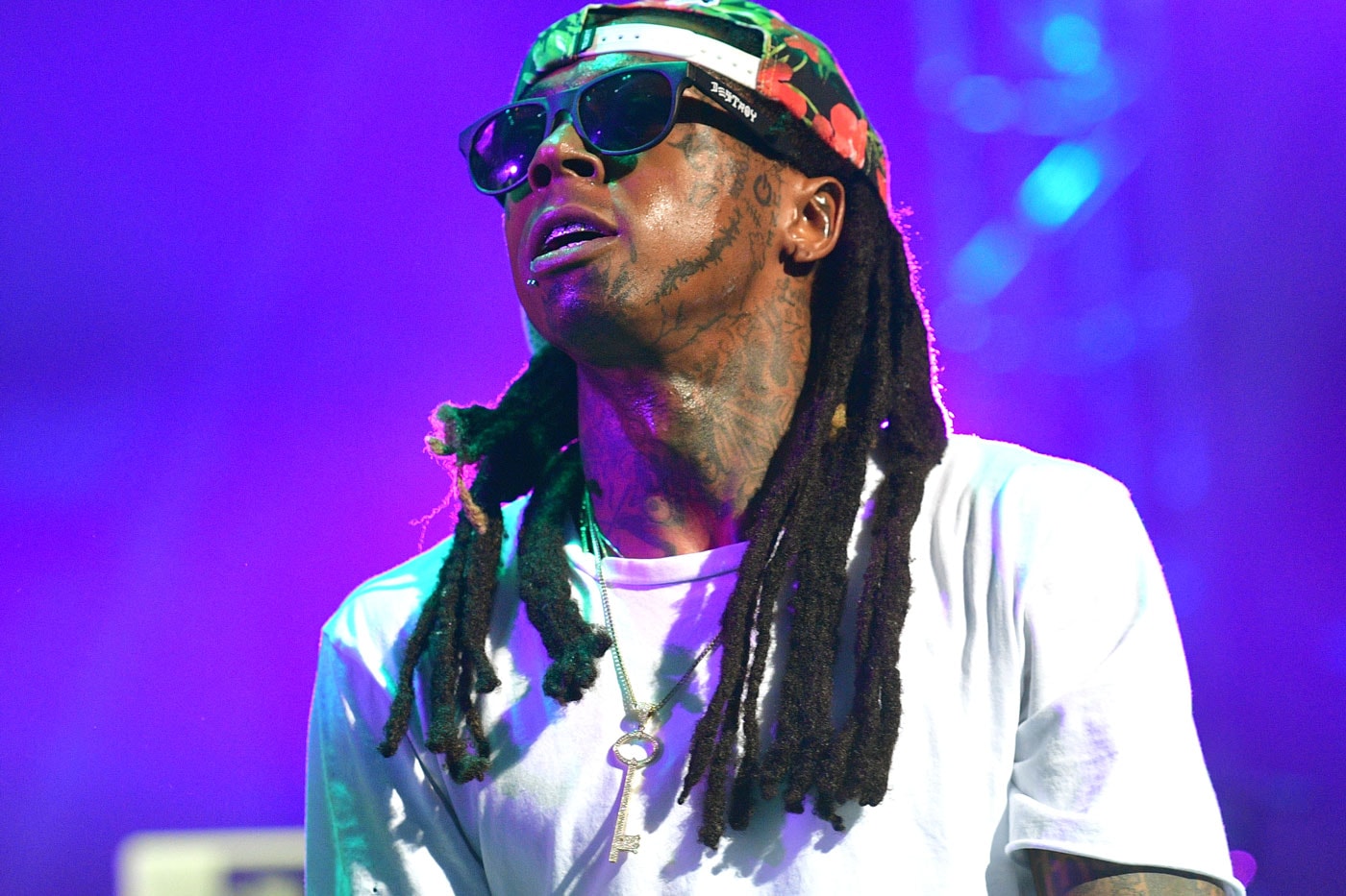 Lil Wayne Shares "Bank Account" & "Blackin Out" D6 Dedication 6 Jay-Z 4:44 The Story of OJ 21 Savage