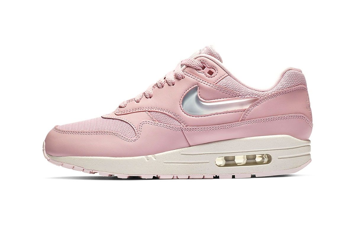 Nike Air Max 1 Oversized Jewel Swooshes Release black pink white tongue tabs