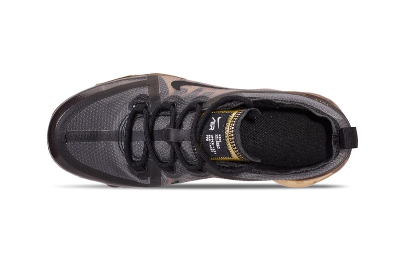 nike vapormax 2019 black metallic gold