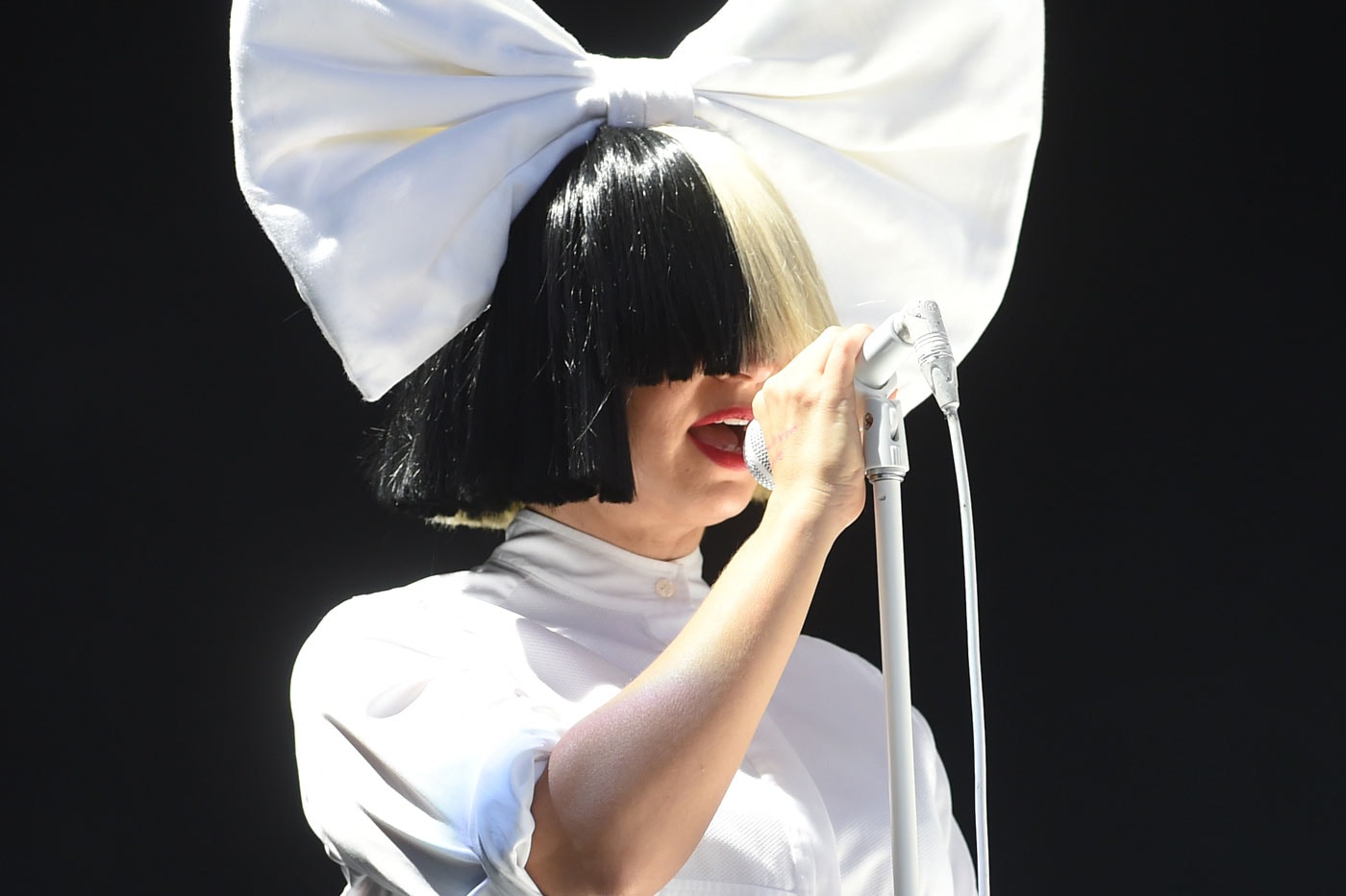 Sia Drops New Single Intended for Rihanna, "Cheap Thrills"