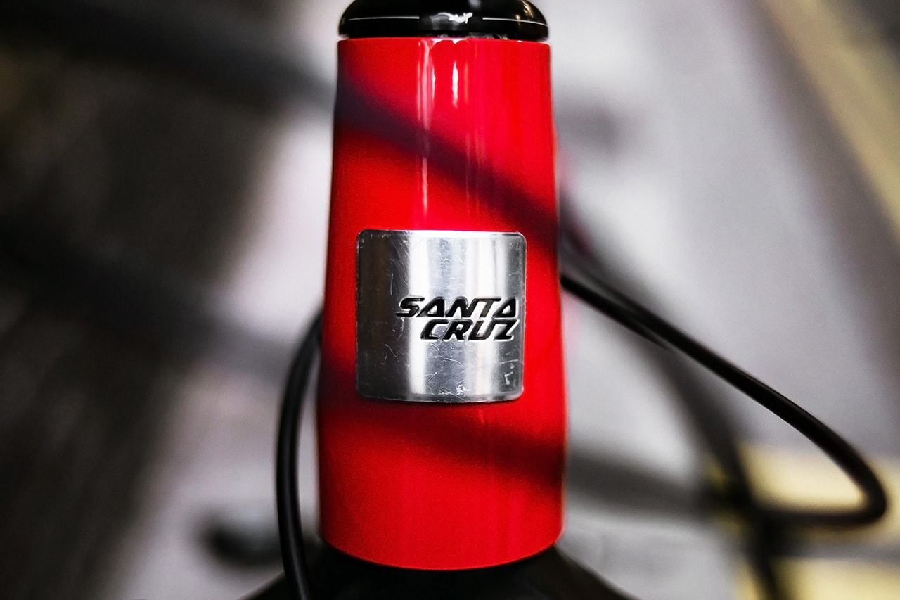 Supreme Santa Cruz Chameleon 27.5"+ Complete Mountain Bike red logo black tires frame badge